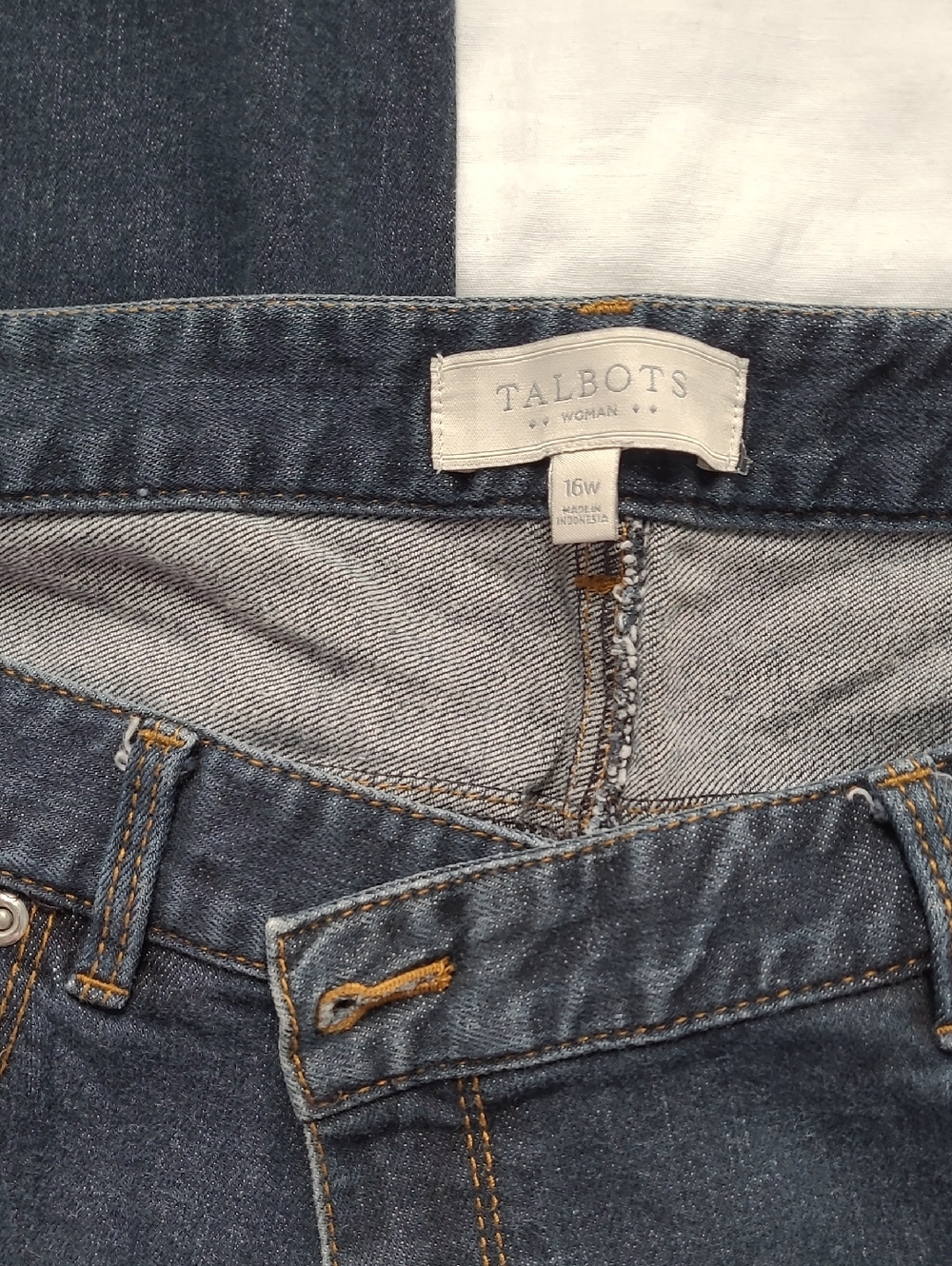 Talbots Dark Indigo Women's Jeans - Indigo Blue with Gold Stitching